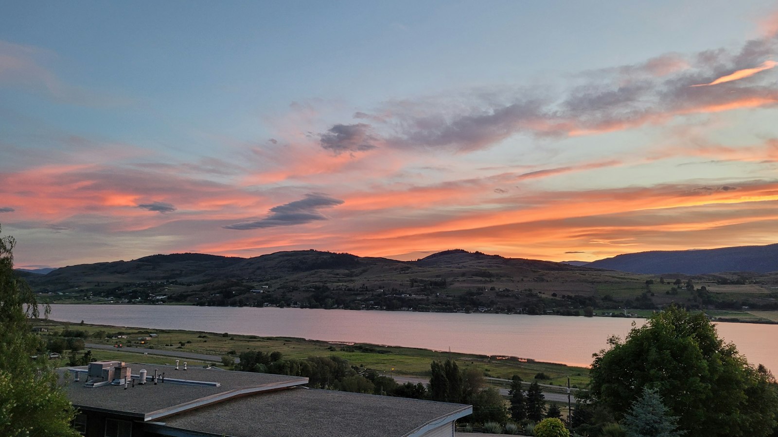Houses on a hillside above Vernon, BC, the kind of homes sellers price using recent comparable sales